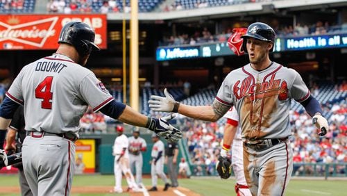Former Braves outfielder Jordan Schafer (right) wants to return to the majors, and he’s trying to do it as a pitcher. (Photo by Brian Garfinkel/Getty Images)
