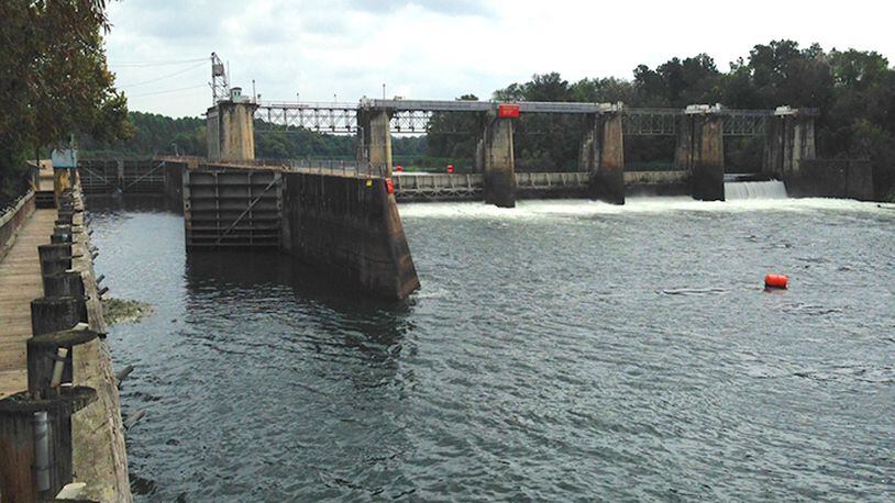 A federal court says the U.S. Army Corps of Engineers can’t demolish a dam downriver from Augusta if it doesn’t maintain the current water level. (AJC file photo)