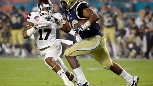 Georgia Tech running back Synjyn Days (10) runs for a touchdown as Mississippi State defensive back Deontay Evans (17) defends in the second half of the Orange Bowl NCAA college football game, Wednesday, Dec. 31, 2014, in Miami Gardens, Fla. (AP Photo/Lynne Sladky) Georgia Tech B-back outran Mississippi State safety Deontay Evans on his way to a 69-yard touchdown run. (ASSOCIATED PRESS)