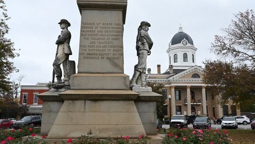 A Confederate statue and Jasper County Courthouse in Monticello Square in Jasper County on Tuesday, November 10, 2020. (Hyosub Shin / Hyosub.Shin@ajc.com)