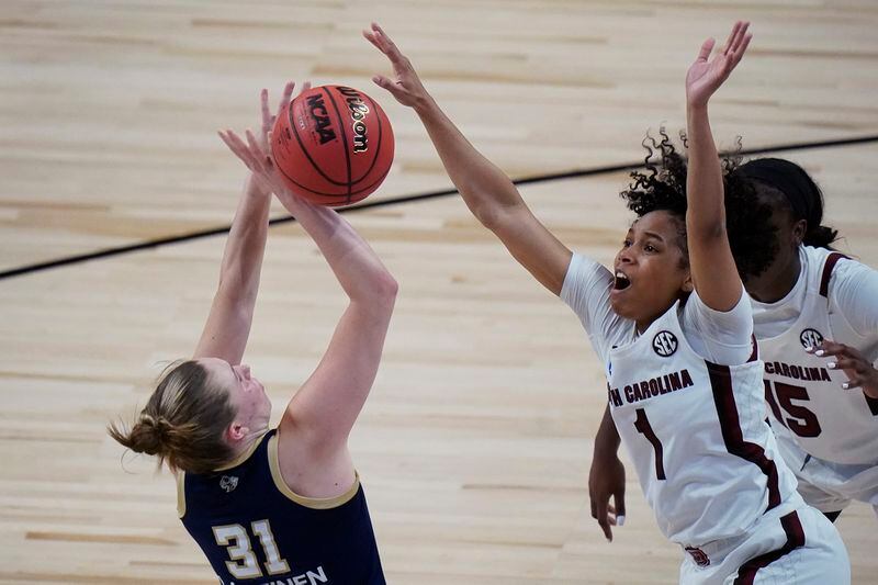 Georgia Tech guard Lotta-Maj Lahtinen (31) is pressured by South Carolina guard Zia Cooke (1) during the Sweet Sixteen round of the women's NCAA Tournament Sunday, March 28, 2021, at the Alamodome in San Antonio. (Eric Gay/AP)