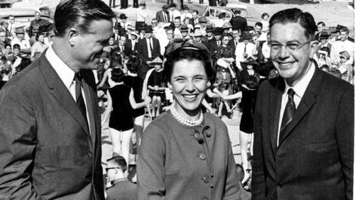In this photo taken in 1961, Georgia’s smiling first lady has a governor named Ernest on either side. (from left) Gov. Ernest F. Hollings, South Carolina, Betty Vandiver and Gov. Vandiver. (AJC file)