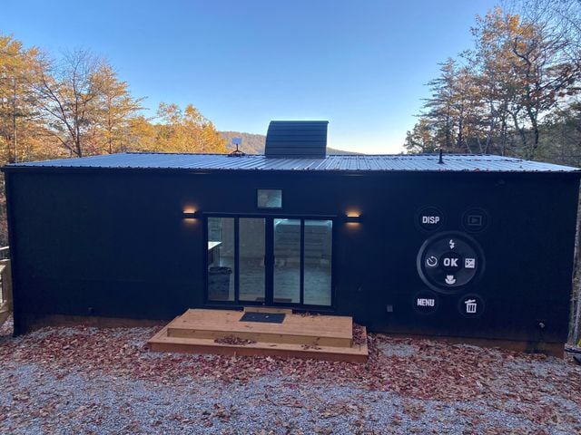 Ellijay Airbnb: This giant camera offers a picture-perfect weekend getaway