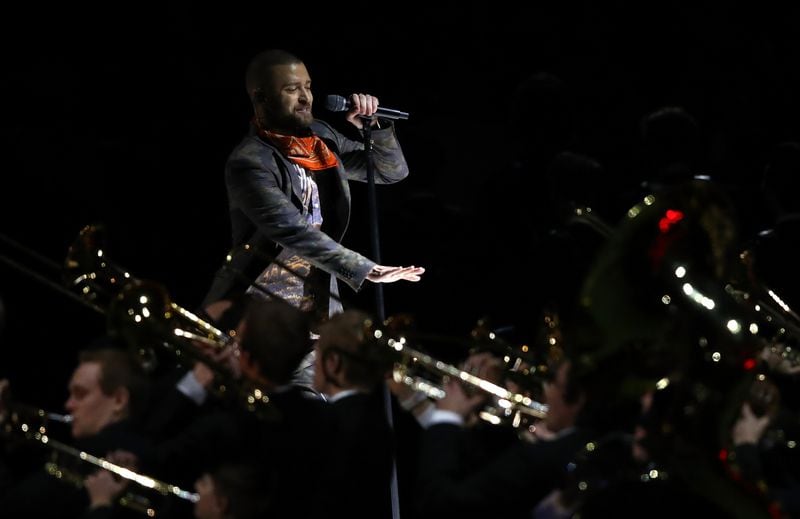  MINNEAPOLIS, MN - FEBRUARY 04: Justin Timberlake performs during the Pepsi Super Bowl LII Halftime Show at U.S. Bank Stadium on February 4, 2018 in Minneapolis, Minnesota. (Photo by Gregory Shamus/Getty Images)