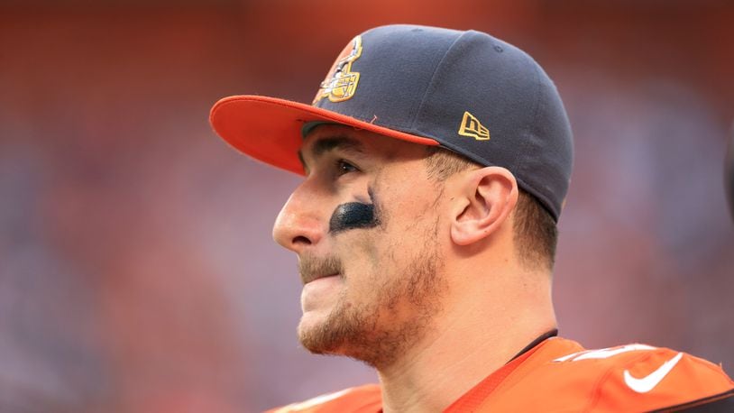 CLEVELAND, OH - DECEMBER 13: Quarterback Johnny Manziel #2 of the Cleveland Browns on the sidelines during the fourth quarter against the San Francisco 49ers at FirstEnergy Stadium on December 13, 2015 in Cleveland, Ohio. (Photo by Andrew Weber/Getty Images)