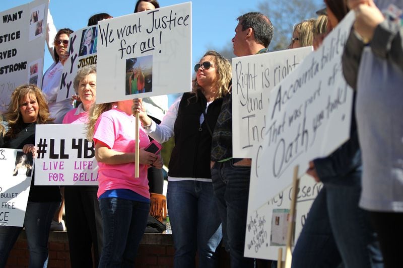 February 19, 2016 — Protesters in Carrollton demand justice for Kylie Hope Lindsey, 17, and Isabella Alise Chinchilla, 16, both of South Paulding High School, who were killed in a car crash involving former state trooper Anthony James Scott. (photo: Taylor Carpenter / Taylor.Carpenter@ajc.com)
