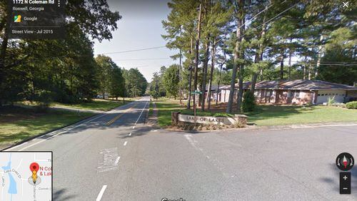 A “mini roundabout” has been proposed for the intersection of North Coleman and Lake Crest roads in Roswell. GOOGLE MAPS