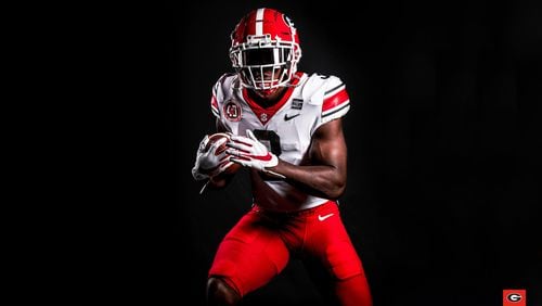 Georgia will play with a uniform combination that features red pants.