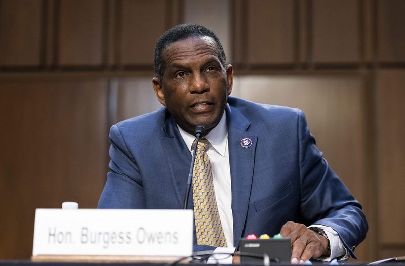 Utah Republican Burgess Owens' defeated amendment would have allowed airlines like Delta to add new long distance round-trip flights from Reagan National Airport. (Bill Clark via TNS)