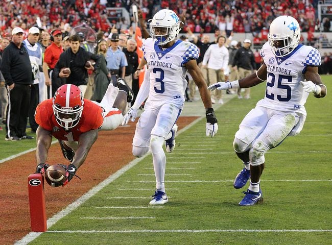 Photos: Bulldogs seek to bounce back against Kentucky