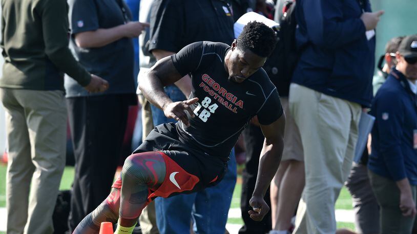 March 16, 2106 Athens, GA: Linebacker Leonard Floyd cuts around a cone during Pro Day at the University of Georgia Wednesday March 16, 2016. Players, who have wrapped up their college careers, participated in a set of predetermined skills designed to test their strength, speed and agility in hopes of impressing NFL scouts. BRANT SANDERLIN/BSANDERLIN@AJC.COM