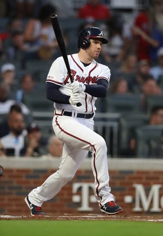 Photos: Braves try to rebound against the Phillies