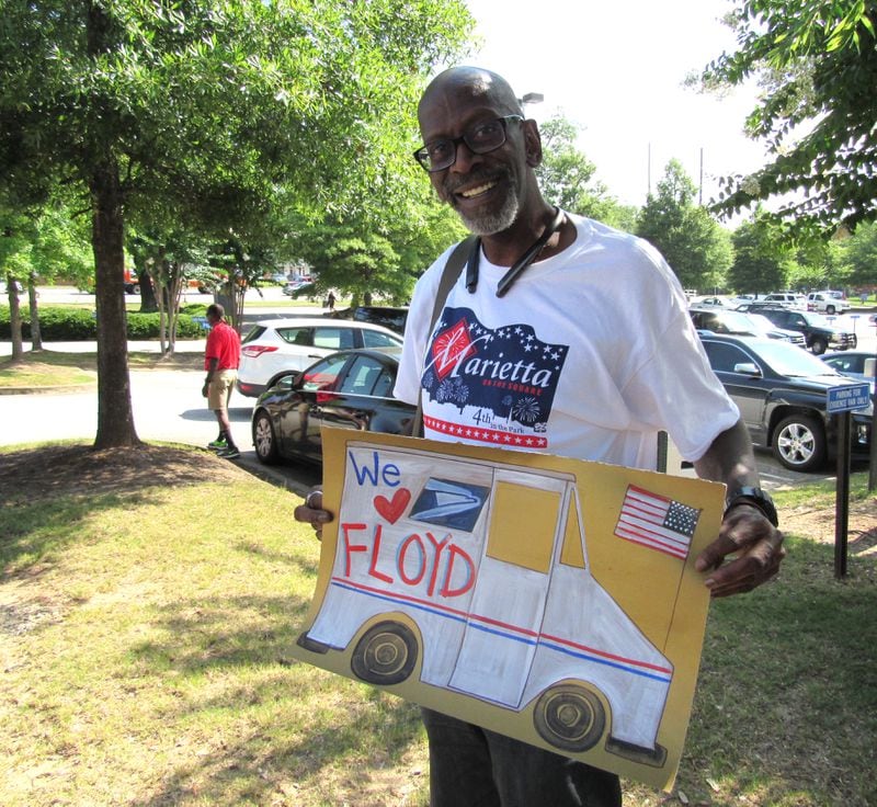 A friend from Floyd Martin's longtime mail route made this sign for him. Photo: Jennifer Brett