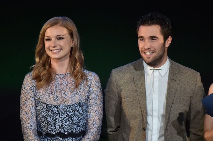 Emily VanCamp and Josh Bowman, although enemy’s on ABC’s Revenge, have been in a relationship in real life since 2012.