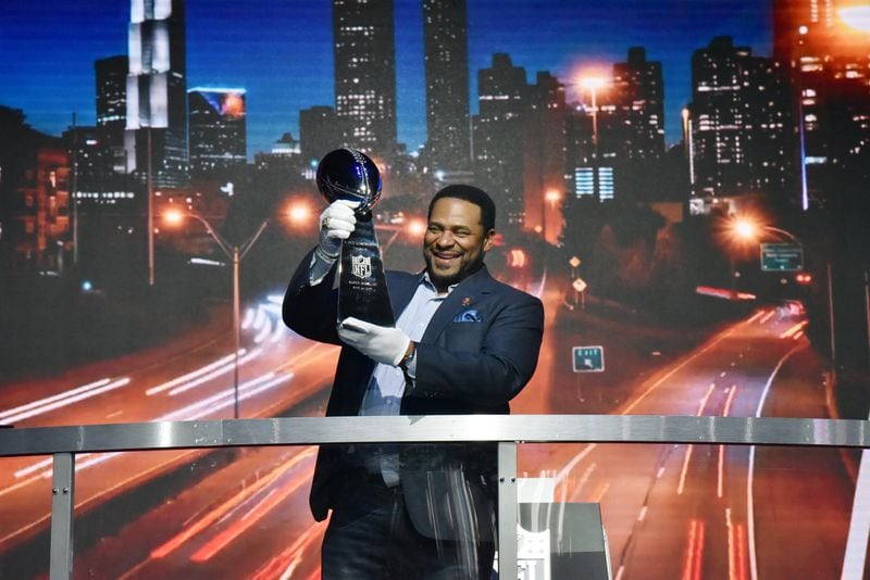 Jerome Bettis, Super Bowl XL Champion and Pro Football Hall of Famer, helps with the delivery of the Vince Lombardi Trophy to the Super Bowl Experience in the Georgia World Congress Center on Saturday, January 26, 2019.   HYOSUB SHIN / HSHIN@AJC.COM
