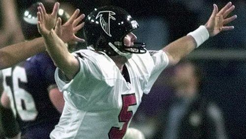 Falcons kicker Morten Andersen runs off celebrating his game-winning 38- yard field goal to beat the Vikings, 30-27, in overtime of the NFC championship. (AP)