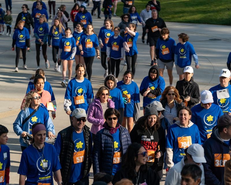 Over 800 people gathered and ran Sunday morning for the Daffodil Dash in honor of the 1.5 million children who died in the Holocaust. Sunday, April 7th, 2024 (Ben Hendren for the Atlanta Journal Constituion)