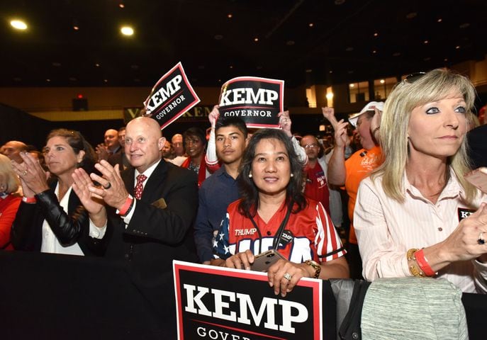 Photos: Mike Pence campaigns with Brian Kemp