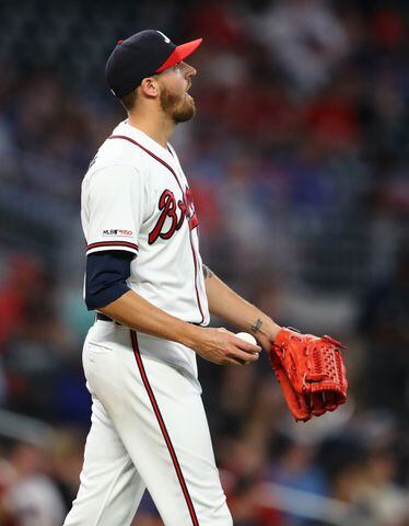 Photos: Braves try to get even with the Diamondbacks