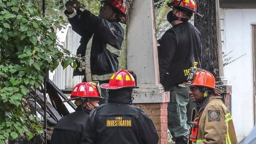 December 4, 2020 Atlanta: Investigators are working to determine the circumstances surrounding a man’s death after he was found unresponsive Friday morning, Dec. 4, 2020 inside a burning northwest Atlanta home. Atlanta fire spokesman Sgt. Cortez Stafford said it is not known if the man died as a result of the fire, or if he was already incapacitated when the blaze broke out about 8:15 a.m. at a boarded-up home on the corner of Cairo Street and North Avenue. An unidentified 911 caller told dispatchers there was a person inside, Stafford told The Atlanta Journal-Constitution from the scene. Within three minutes of the call, crews from Station 16 on nearby Joseph E. Boone Boulevard arrived at the home. “When they turned the corner here, they did in fact see heavy flames and smoke already starting to travel pretty quickly throughout the house, so they knew they had to move quickly, especially with the possibility of someone being inside,” Stafford said. Firefighters had to remove boards from the windows and put out fire on the porch before they could begin rescue efforts, he said. “As soon as they stepped across the threshold, they did find in fact a male victim that was already down on the ground, and unfortunately that male is deceased at this time,” he said. The crews attempted CPR on the man, but he was unable to be revived. He has not been identified. While the incident remains under investigation, Stafford said it is not uncommon for people seeking shelter in vacant homes to accidently set the structure on fire. A similar fire Monday on Griffin Street was believed to have been started by someone squatting in a vacant home. “It appears to be a similar situation that we are facing here today with someone seeking to get out of the elements,” Stafford said. (John Spink / John.Spink@ajc.com)


