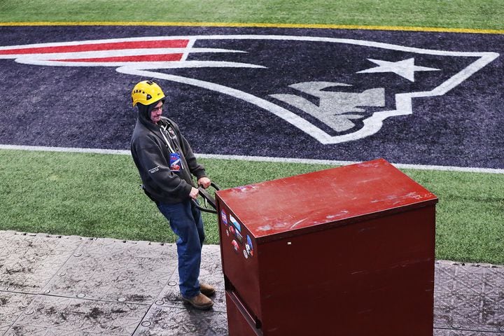 Photos: Setting up Mercedes-Benz Stadium for Atlanta’s Super Bowl