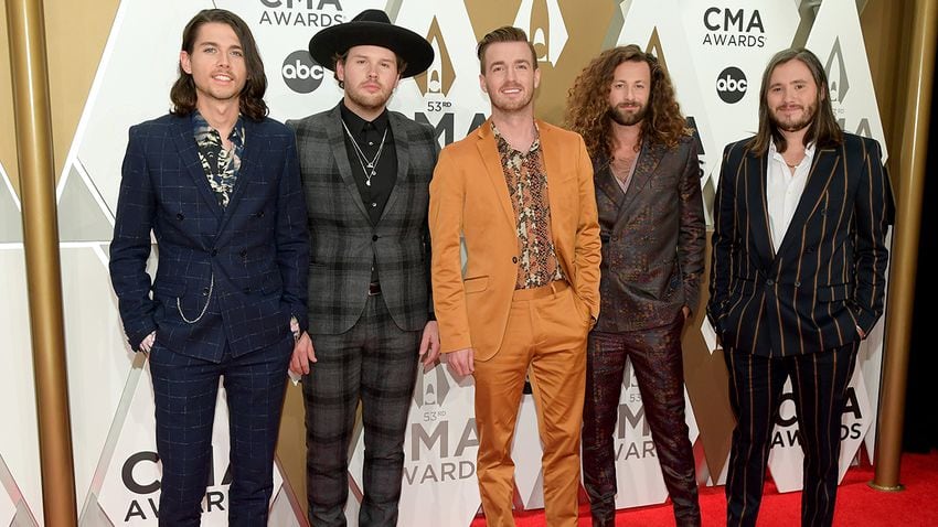 Photos: Stars shine on the 2019 CMA Awards red carpet