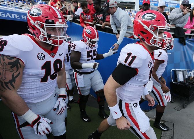 Photos: Bulldogs battle Kentucky, seek SEC East title