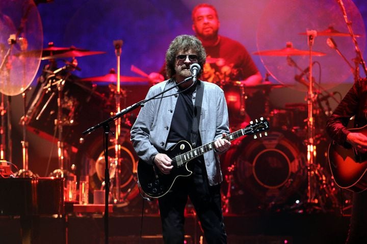 PHOTOS: Jeff Lynne’s ELO dazzles at Atlanta show
