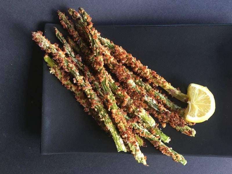 Can’t agree with your beloved about how you like your asparagus? Crunchy Baked Asparagus Fries could be your solution. CONTRIBUTED BY KELLIE HYNES