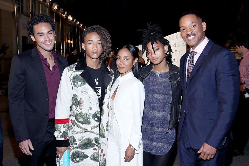 BURBANK, CA - OCTOBER 22:  (L-R) Actors Trey Smith and Jaden Smith and Jada Pinkett Smith,  singer Willow Smith and actor Will Smith attend the Environmental Media Association 26th Annual EMA Awards Presented By Toyota, Lexus And Calvert at Warner Bros. Studios on October 22, 2016 in Burbank, California.  (Photo by Randy Shropshire/Getty Images for Environmental Media Association )