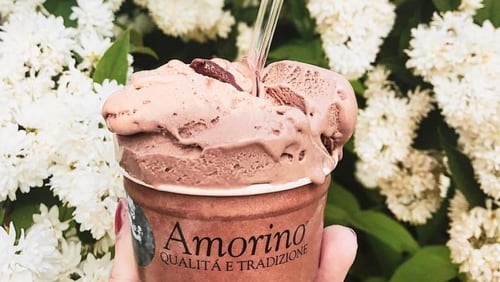 L’Inimitabile gelato at Amorino tastes distinctly like Nutella hazelnut and cocoa spread.