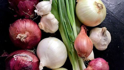 A variety of onions. (Gretchen McKay/Pittsburgh Post-Gazette/TNS)