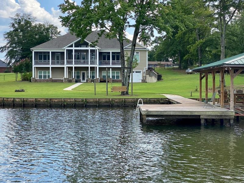A lake house on Lake Sinclair was listed for $800,000 and recently sold for $850,000. 
Courtesy of Lakes Homes Realty.