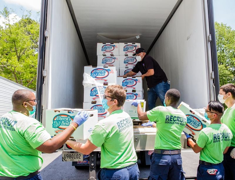 DeKalb’s 18ton food giveaway swamped as hundreds of cars line up