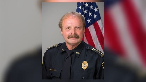 Austell police Chief Bob Starrett submitted his resignation Tuesday.