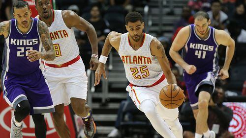 Hawks’ Thabo Sefolosha makes a steal from the Kings during the second period in an NBA basketball game on Monday, Oct. 31, 2016, in Atlanta. Curtis Compton /ccompton@ajc.com