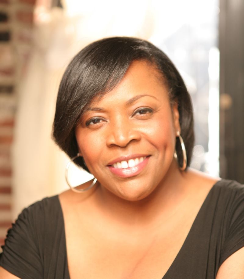 Leatrice Ellzy Wright, executive director of the Hammonds House Museum is leaving to helm programming at the historic Apollo Theater in Harlem, NYC.