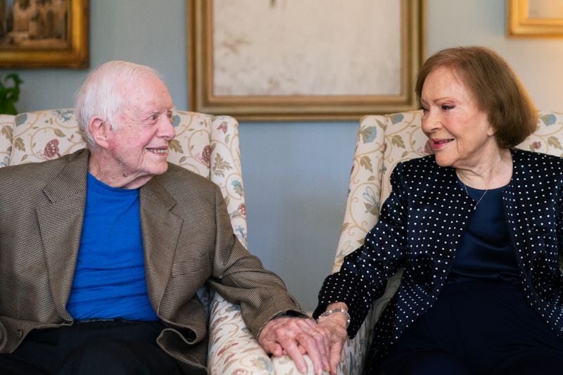 Former President Jimmy Carter and his wife, Rosalynn Carter, at their home in Plains, Ga., June 25, 2021. Rosalynn Carter, herself a longtime advocate for expanded access to mental health care, has dementia, the Carter Center said on May 30, 2023. (Erin Schaff/The New York Times)
                      