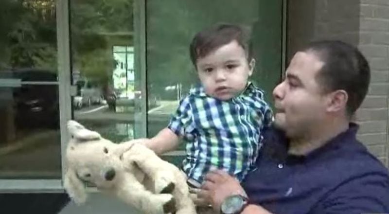 Roberto Vasquez (right) with son Kayden (Credit: Channel 2 Action News)