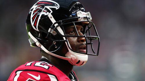 Mohamed Sanu signed a five-year deal to join the Atlanta Falcons before the 2016 season.