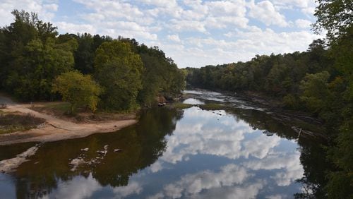 October 20, 2016 Talbot County , GA: Drought and water consumption were part of the problem for near historic low water levels for the Flint River. BRANT SANDERLIN/BSANDERLIN@AJC.COM
