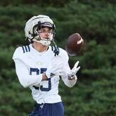 Georgia Tech wide receiver James BlackStrain (25) makes a catch during their first day of spring football practice at Rose Bowl Field, Monday, March 11, 2024, in Atlanta. (Jason Getz / jason.getz@ajc.com)