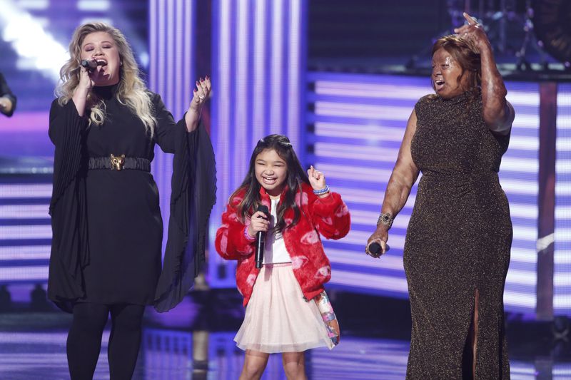  AMERICA'S GOT TALENT -- "Live Finale Results" Episode 1224 -- Pictured: (l-r) Kelly Clarkson, Angelica Hale, Kechi -- (Photo by: Trae Patton/NBC)