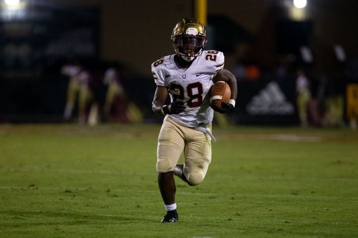 Brookwood's Jamal Protho (28) runs the ball during a GHSA high school football game between the Grayson Rams and the Brookwood Broncos at Grayson High School in Loganville, Ga. on Friday, October 22, 2021. (Photo/Jenn Finch)