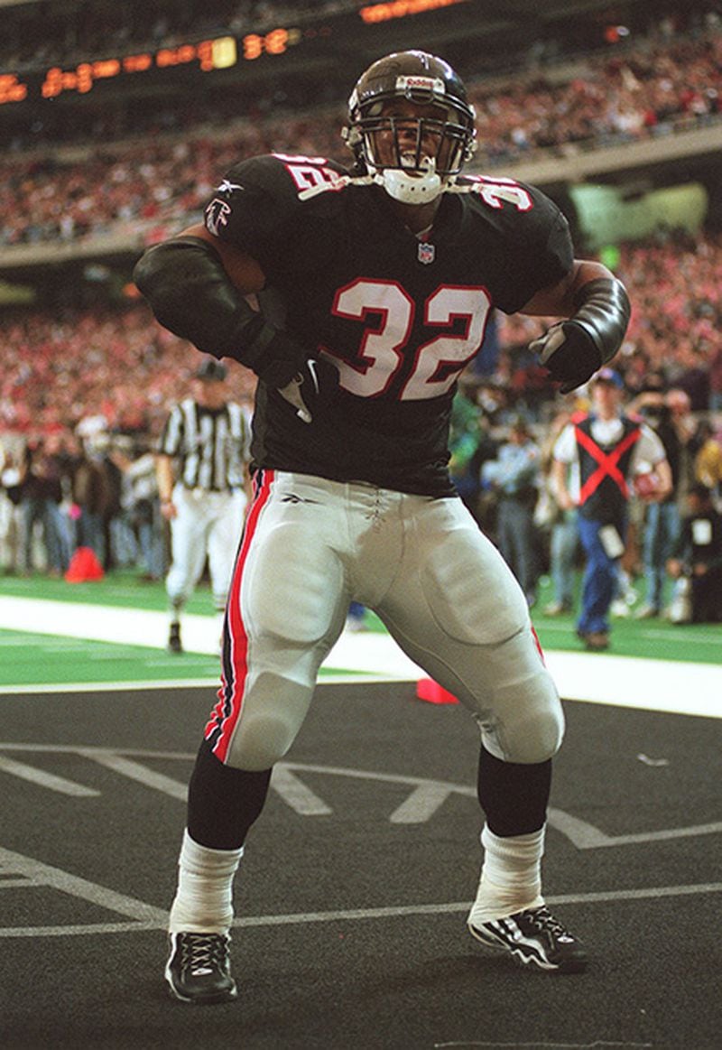 Falcons running back Jamal Anderson is credited for creating the infamous “Dirty Bird” dance that swept the nation. (Ben Gray/AJC)