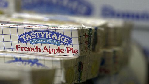 Flowers Foods of Thomasville, the producer of Nature’s Own, Dave’s Killer Bread, Wonder, Canyon Bakehouse and Tastykake, has acquired Koffee Kup’s assets. (AP Photo/Jacqueline Larma, File)