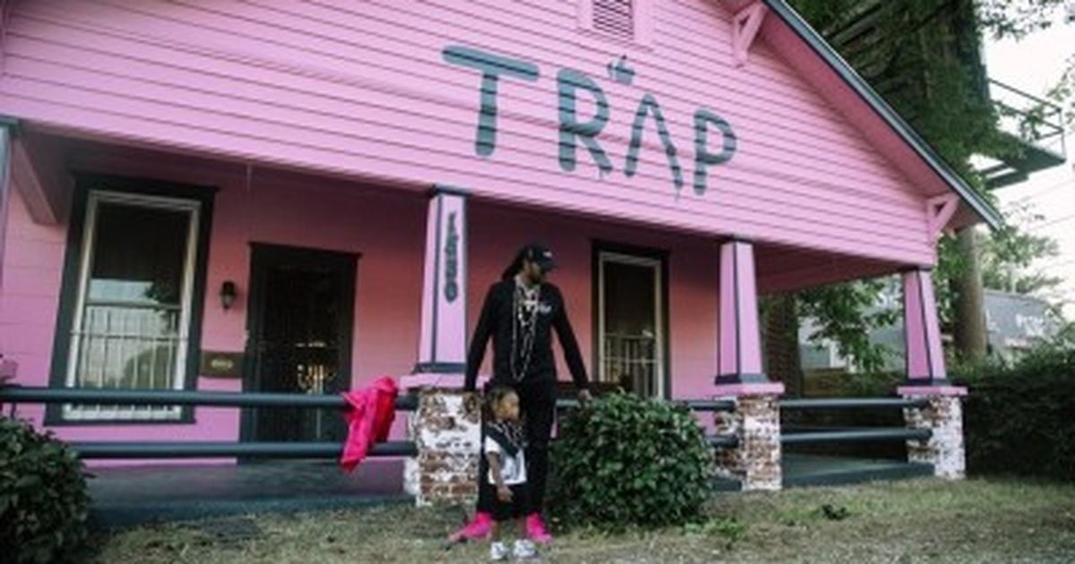 Pink Trap House Where To Find The Pink Trap House For The Holidays