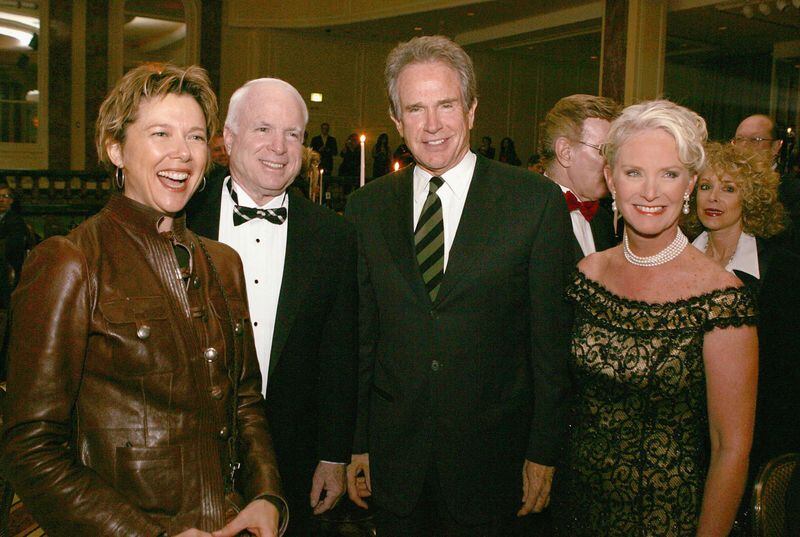 BEVERLY HILLS, CA - OCTOBER 1:  (L to R) Actress Annette Bening, Sen. John McCain (R-AZ), actor Warren Beatty and honoree Cindy MaCain pose at Operation Smile's  4th Annual Los Angeles Gala at the Regent Beverly Wilshire Hotel on October 1, 2005 in Beverly Hills, California. Beatty has been chosen to be one of McCain’s pallbearers.  (Photo by Kevin Winter/Getty Images)