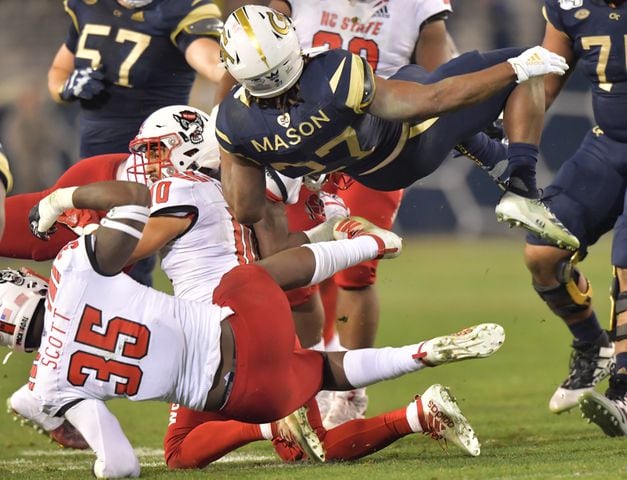 Photos: Jackets hold on, edge N.C. State