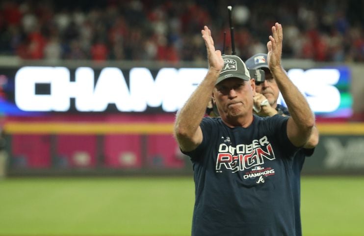 Photos: Braves beat Giants, win East title